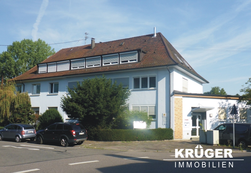 Traumhafte 4-Zimmer-Wohnung mit Balkon in Ettlingen